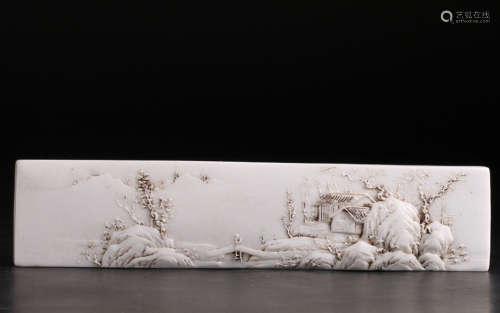 A PORCELAIN PAPERWEIGHT WITH WANG BING RONG MARK