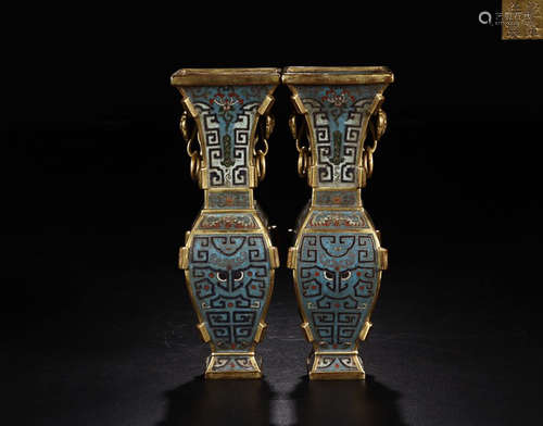 A QIANLONG MARK CLOISONNE SQUARE FLOWER VASE