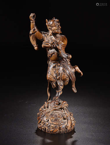 A KUIXING FIGHTING WOOD ORNAMENT