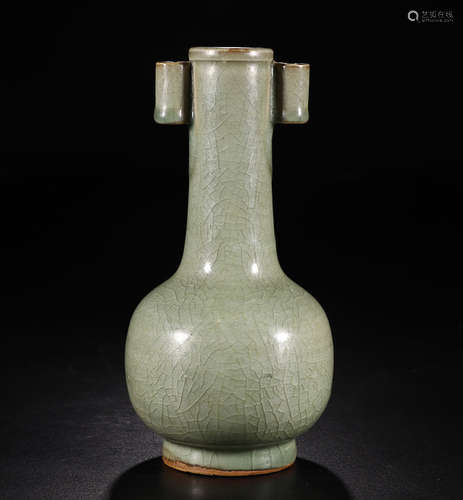 A YUE GREEN VASE