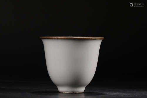 A GUANWARE CUP