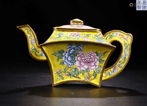 A QIANLONG MARK ENAMELED BRONZE SQUARE POT