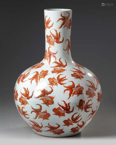 A large Chinese famille verte 'goldfish' bottle vase, tianqiuping