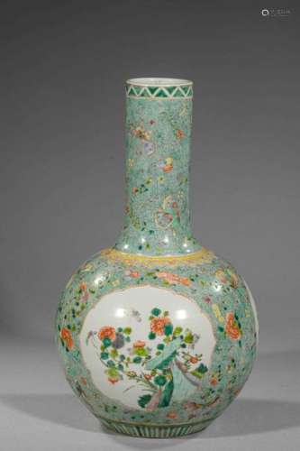 Vase globulaire à col cylindrique en porcelaine de…