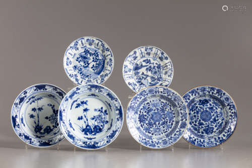 Three pairs of blue and white dishes