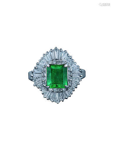 PT900 哥伦比亚祖母绿花式戒指