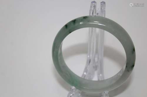 Chinese Jadeite Bangle