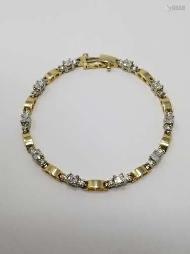 14K Gold & Emerald Cut Diamond Link Bracelet