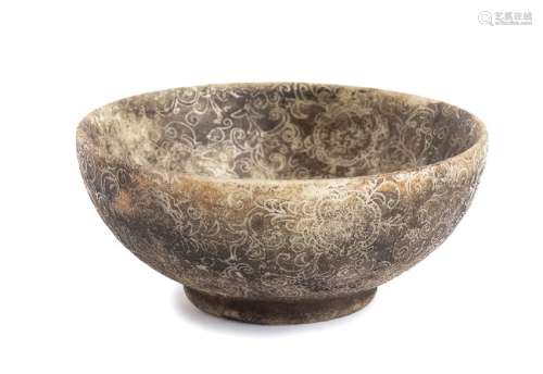 AN INCISED GREY STONE BOWL China  4,7 x 11 cm