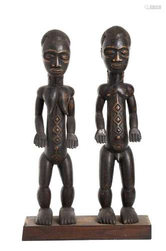 A PAIR OF BAULE WOOD FIGURES Ivory Coast, Baule  50 cm