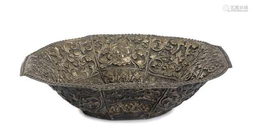 A REPOUSSÃ SILVER LOBED TRAY Indonesia, early 20th