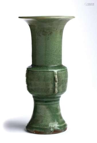 A LONGQUAN CÃLADON-GLAZED BALUSTER VASE, ZUN China,