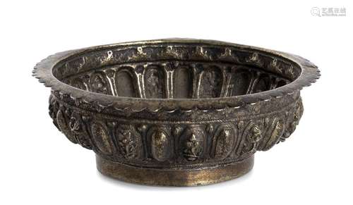 A SILVER BOWL Probably Indonesia, 19th century  3,7 x