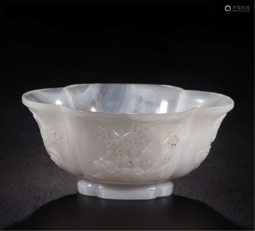 CHINESE AGATE FLOWER SHAPED BOWL