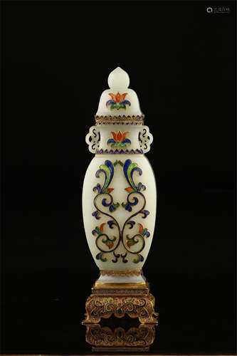 CHINESE GEM STONE INLAID JADE LIDDED SQUARE VASE