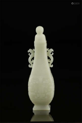 CHINESE CELADON JADE LIDDED VASE