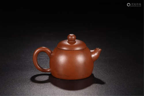 CHINESE RED YIXING ZISHA CLAY TEA POT