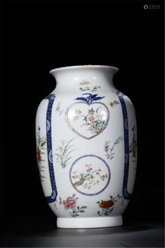 CHINESE PORCELAIN BLUE AND WHITE FAMILLE ROSE FLOWER VASE