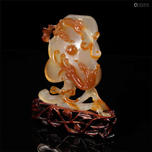 CHINESE AGATE CARVED TABLE ITEM