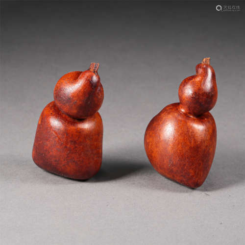 TWO CHINESE SCHOLAR'S GOURD TABLE ITEMS