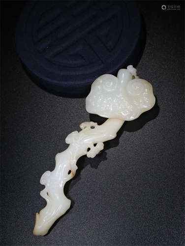 CHINESE WHITE JADE LINGCHI RUYI SCEPTER