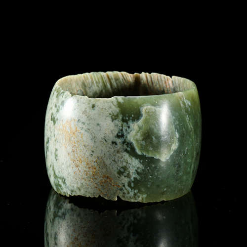 CHINESE SPINACH JADE BANGLE HONGSHAN PERIOD