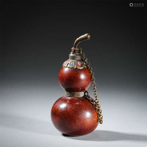 CHINESE GOURD MOLDED SNUFF BOTTLE