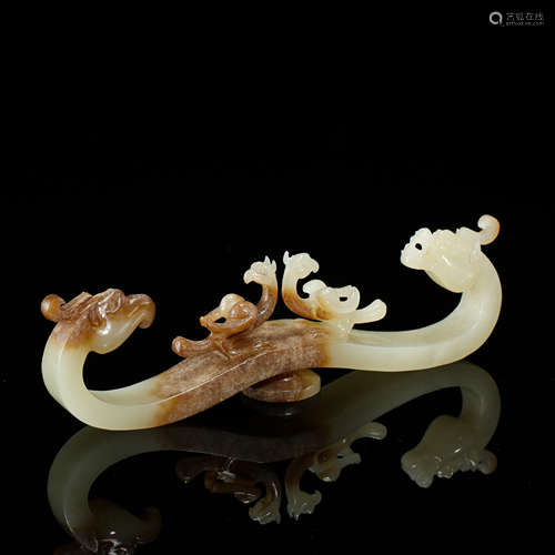 CHINESE WHITE JADE DRAGON BELT HOOK