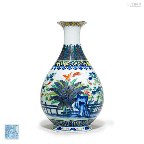 CHINESE PORCELAIN BLUE AND WHITE DOUCAI BIRD AND FLOWER YUHUCHUN VASE