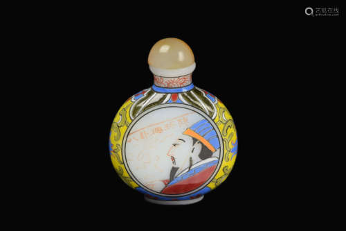 [Chinese] A Coloured Glass Snuff Bottle with Face Portrait