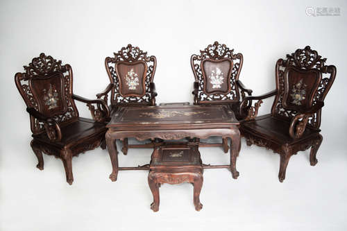 A Chinese Siamese Rosewood (Suanzhi) Living Room Set (7 pcs) Carved with European Style Filigree