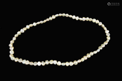 A Pearl Necklace/Bracelet