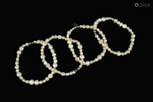 A Set of Four Cultured Pearl Bracelet