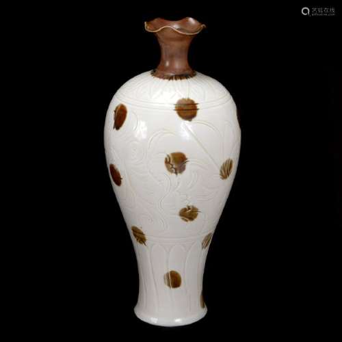 Chinese Dingyao White Glazed Amber-Spotted Meiping Vase