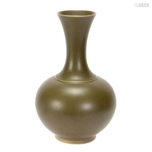 Chinese Tea Dust Glazed Globular Vase