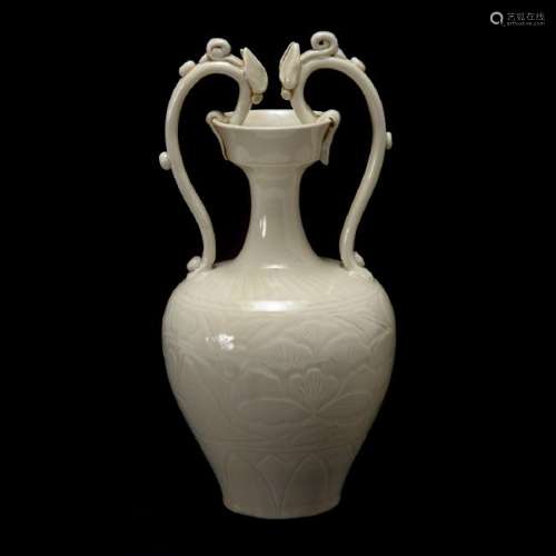 Chinese Dingyao Carved White Glazed Dragon Handled