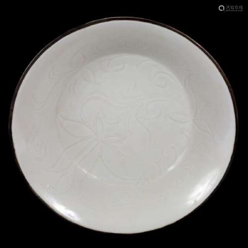 Chinese Dingyao Carved White Glazed Lotus Dish