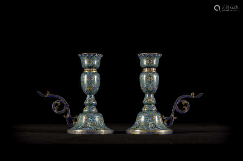 Pair of Chinese candlesticks in cloisonné, 19th century