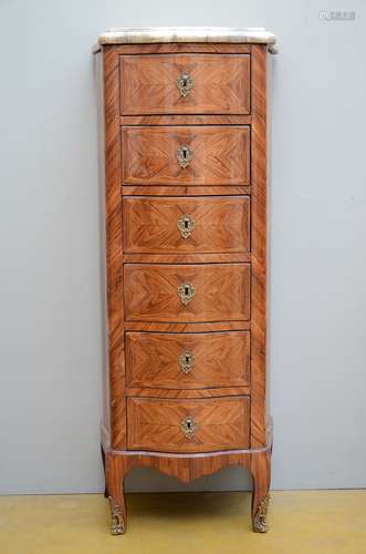 Louis XV chest of drawers in rosewood veneer