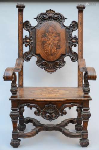 Italian chair in walnut