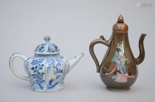 Lot: two teapots 'capucine' and 'blue and white'
