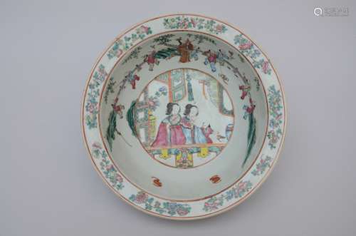 Bowl in Chinese porcelain 
