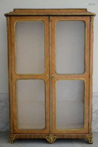 Louis XV display cabinet in rosewood veneer and gilt bronze