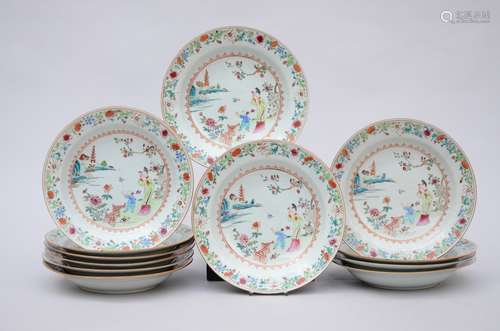 Set of 12 dishes in Chinese porcelain 'woman and child', 18th century