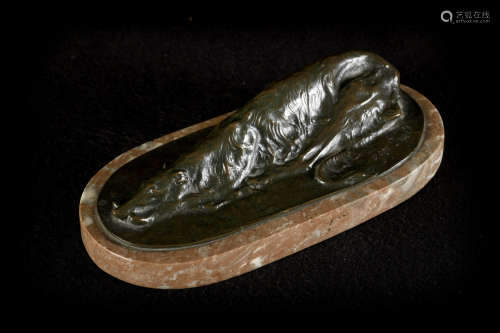 Domien Ingels: bronze sculpture 'sleeping greyhound'