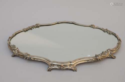 Table piece in silver with mirror