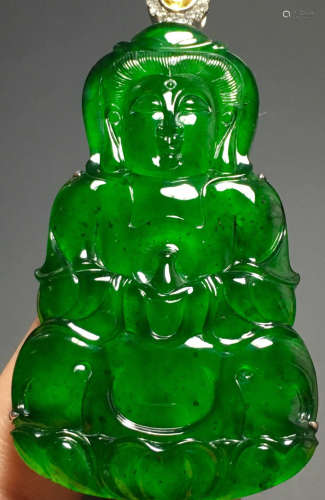 A GREEN JADEITE CARVED GUANYIN PENDANT, TYPE A