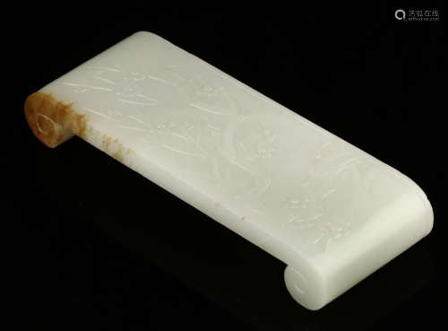 A HETIAN JADE CARVED FLOWER PATTERN INK BED