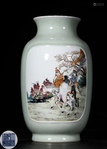 A FAMILLE GREEN GLAZE STORY PATTTERN VASE