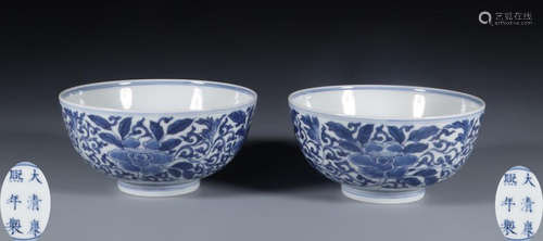 PAIR WHITE&BLUE GLAZE FLOWER PATTERN BOWLS